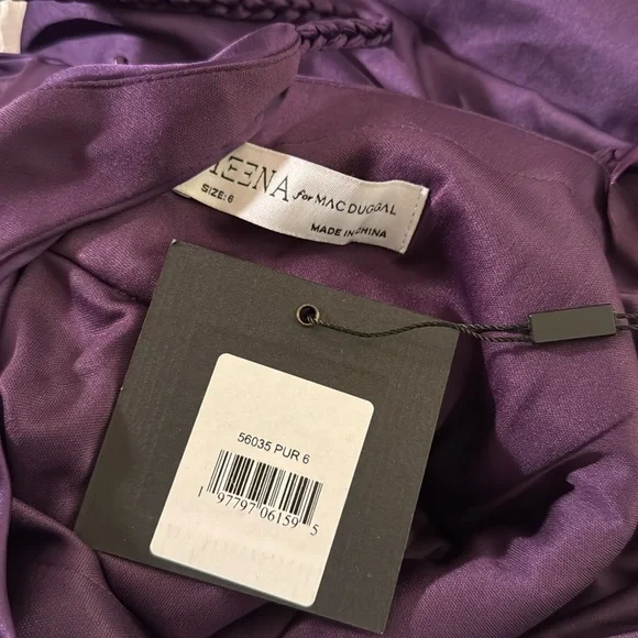 MAC DUGGAL
Ruched Top Satin Pleated Tea Length Dress - Picture 11 of 16